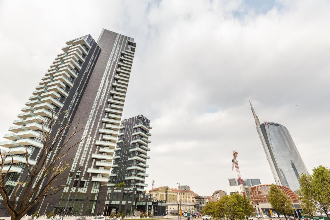Stylish Elegant Suite In Torre Solaria With Exclusive Milan'S View Exterior photo