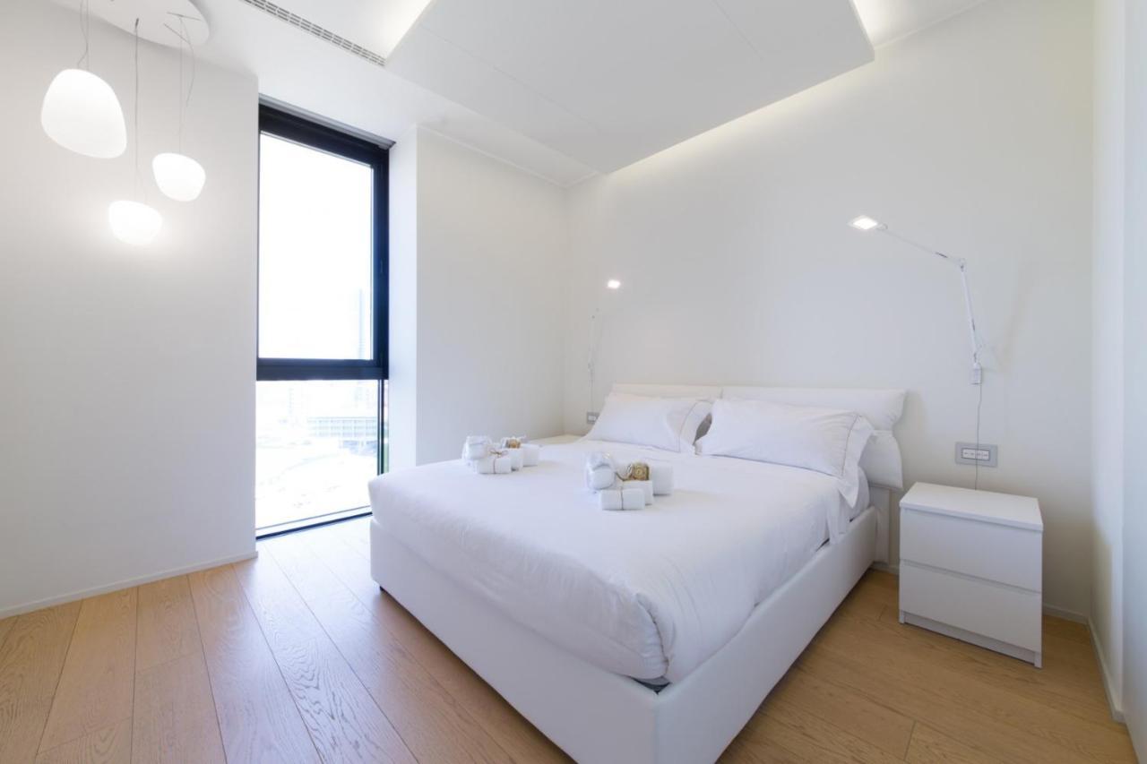 Stylish Elegant Suite In Torre Solaria With Exclusive Milan'S View Exterior photo