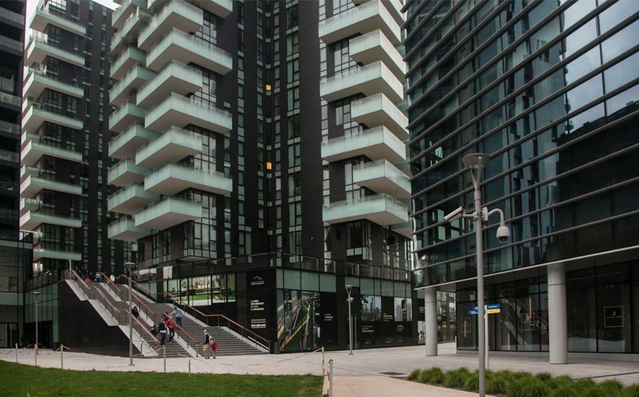 Stylish Elegant Suite In Torre Solaria With Exclusive Milan'S View Exterior photo